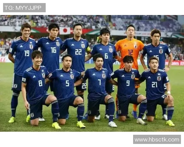 足球明星与中国演员的相似之处探讨与对比分析